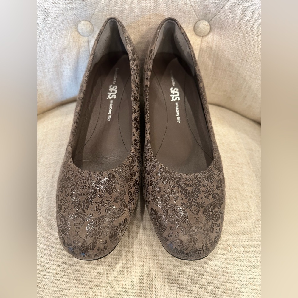 SAS Sofia Wedge Pump Gray Leather Shoes Made in Tuscany Italy Women’s 8 Paisley